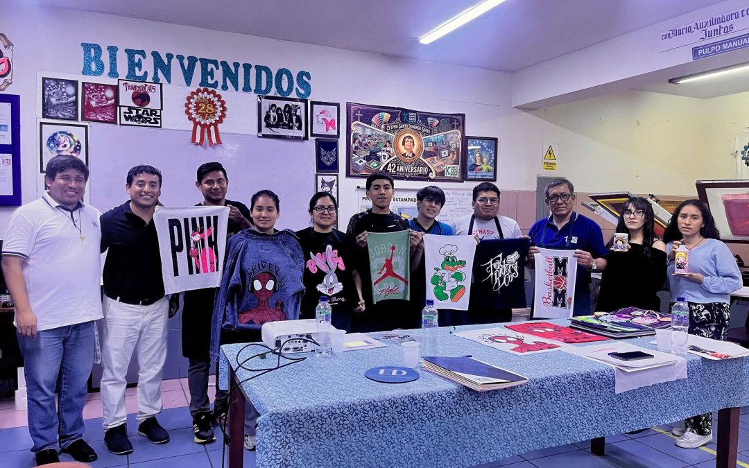 Estudiantes de Estampado de Prendas culminan con éxito su primer módulo